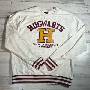 Harry Potter Hogwarts Wizarding World Crewneck Cream Sweatshirt Adult Size XL